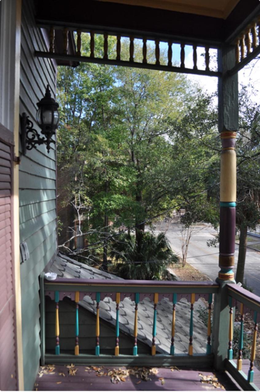 The Mardi Gras House Bed & Breakfast Mobile Exterior photo